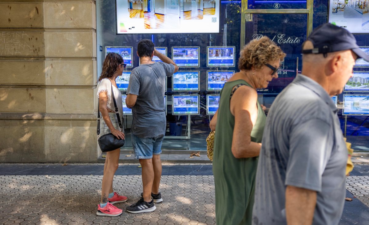 Actualidad: La Firma De Hipotecas Se Dispara A Máximos De 14 Años Por La Crisis De La Vivienda Y La Bajada Del Euríbor
