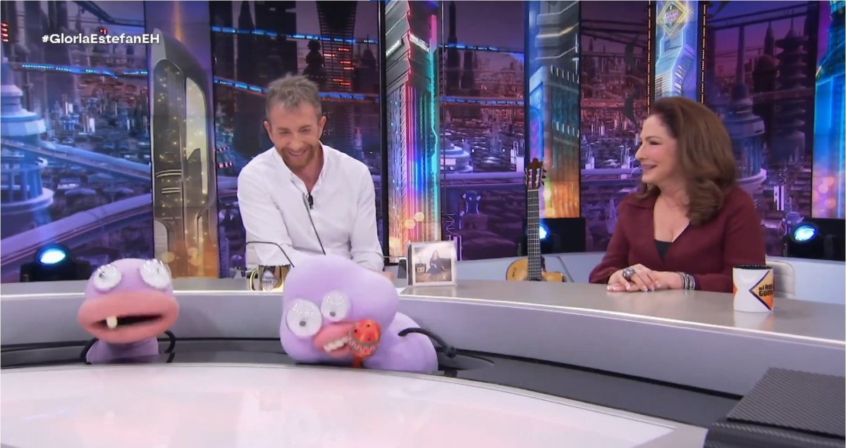 Análisis: Gloria Estefan Confiesa En ‘El Hormiguero’ Su Miedo Por Hablar Español En Ee Uu: “Cargo Con Mi Pasaporte Por Si Acaso”