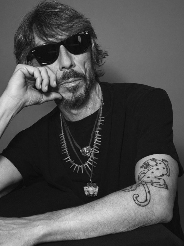 Análisis: Pierpaolo Piccioli, Primero De Su Estreno En Balenciaga: “No Pretendo Rendir Homenaje A Cristóbal, Solo Mantener Vivo Su Método”
