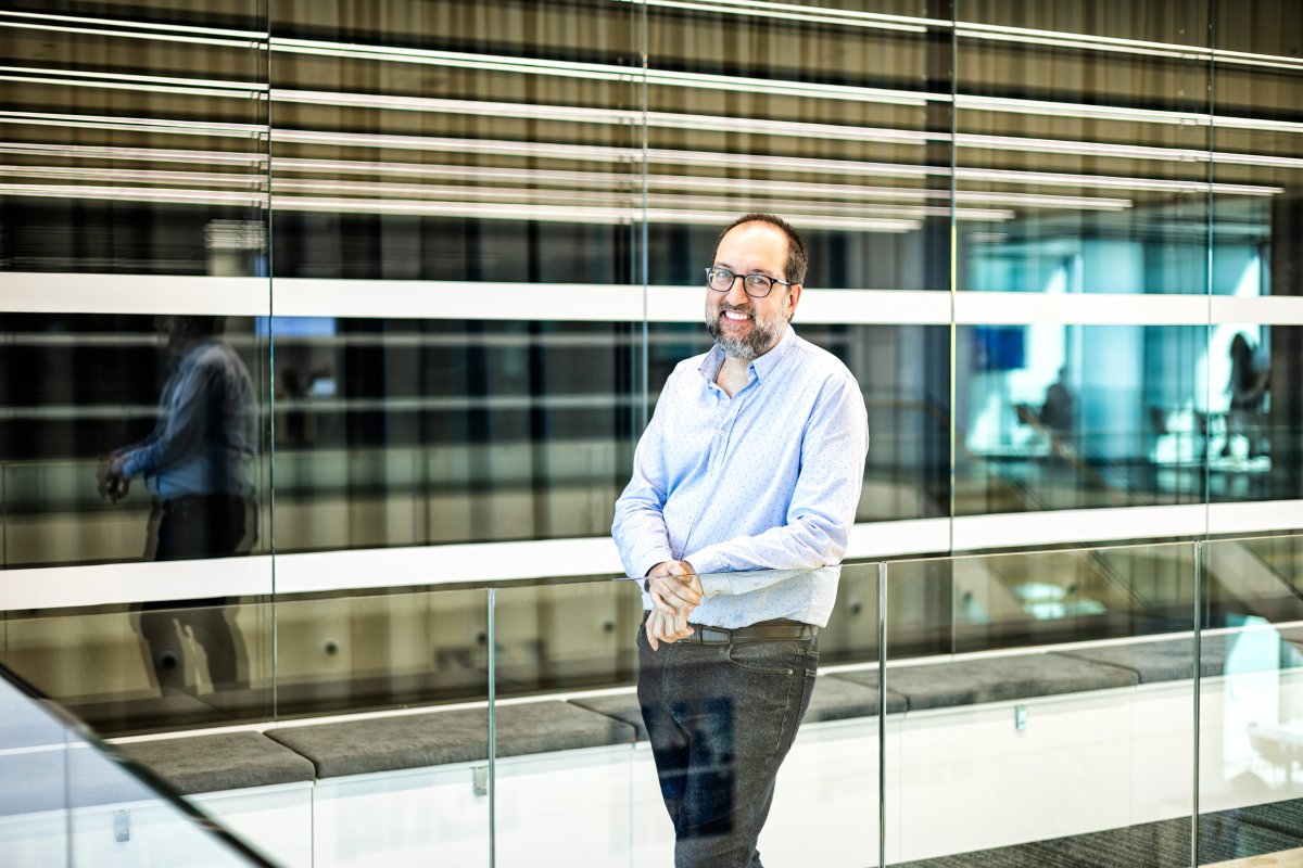 Reportan Que Actualidad: En Directo: Especial: Información Exclusiva: Especial: Ismael Faro, Vicepresidente De Ia Y Cuántica En Ibm: “En Fp Los Profesores Me Miraban Como A Un Bicho Raro. Me Encantó Que Me Pidieran Que Les Diera Clase”