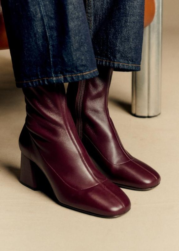 Desarrollo: La Punta Cuadrada Escala A La Primera Posición De Tendencias En Zapatos