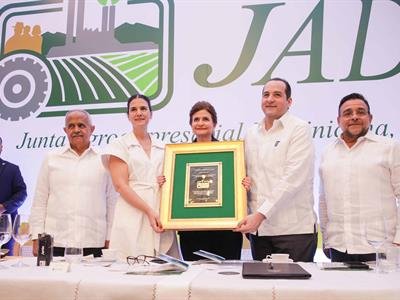 Premio Agroempresa del Año 2025 para CAEI por la JAD