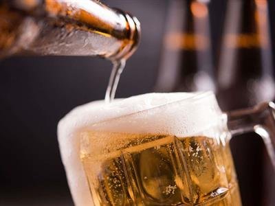 Los precios de la cerveza varían según establecimientos comerciales