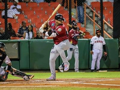 Gigantes del Cibao: Deyvison de los Santos carga la ofensiva