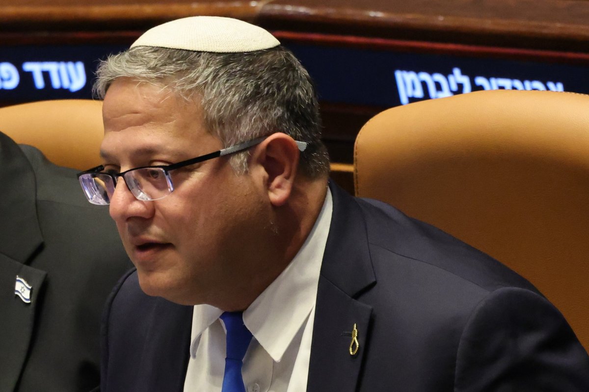 Actualidad: El Ministro Ultra Israelí Itamar Ben Gvir Exhibe Su Defensa De La Pena De Muerte Para Palestinos Con Un Pin Con Forma De Horca