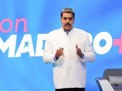 “Ahora Me Toca Hablar Mucho En Inglés”, Bromea Maduro