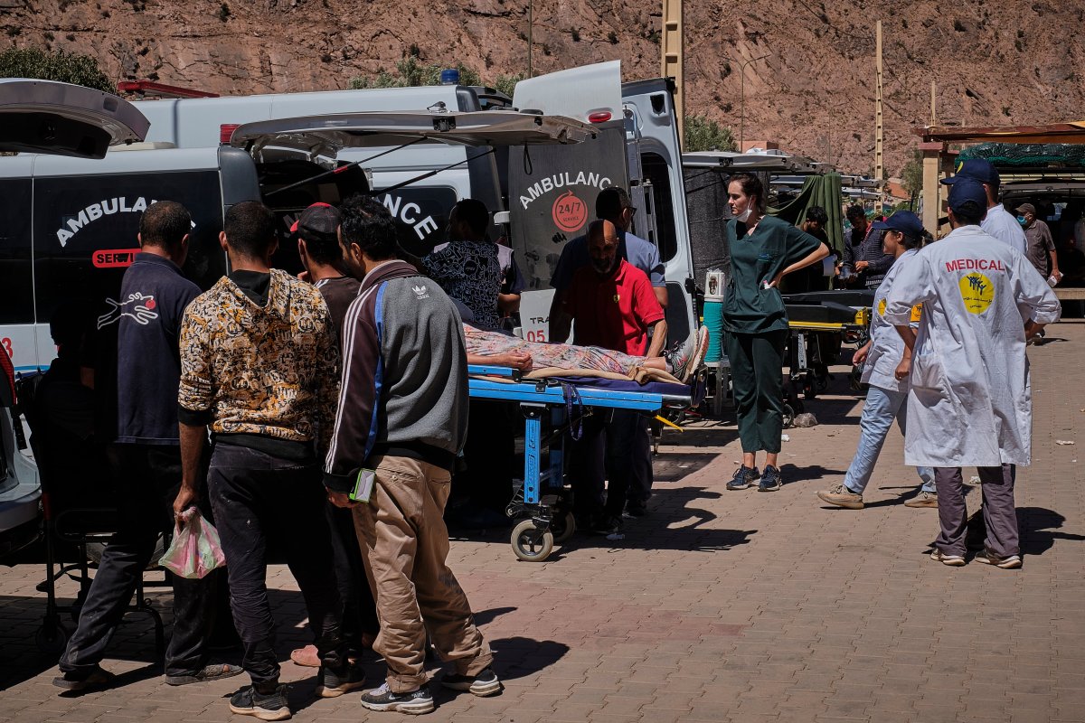 Al menos 19 muertos por el derrumbe de dos edificios residenciales en la ciudad marroquí de Fez