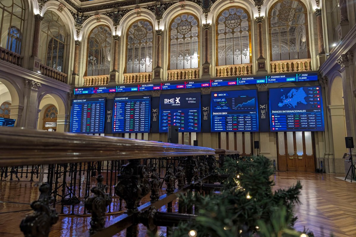 Brecha salarial en las empresas del Ibex 35: sus máximos directivos ganan 111 veces más que la plantilla