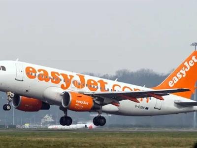 Familia Británica Intenta Embarcar Anciana Fallecida En Avión