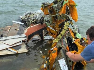 Suman seis muertos por caída de aeronave de Marina mexicana