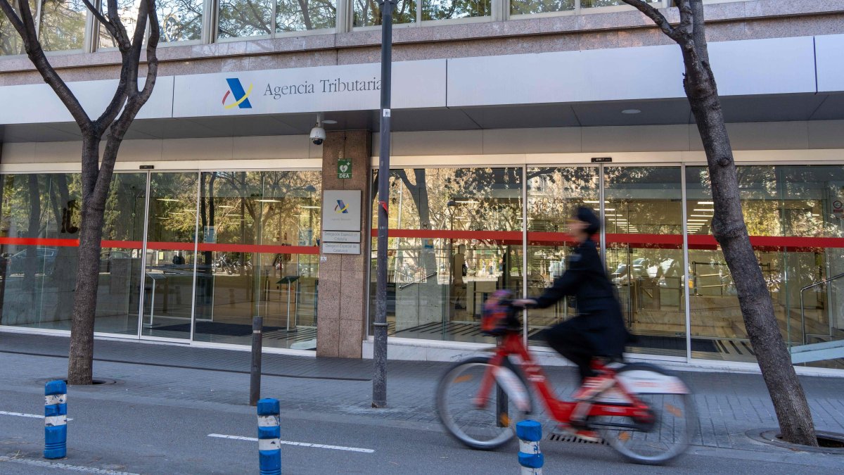 Actualidad: El Gobierno Rectifica Y Elimina La Obligación De Que Los Desempleados Presenten La Declaración De La Renta