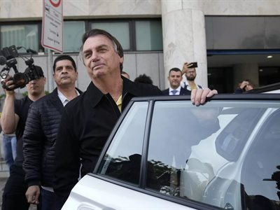 Dan alta médica a Bolsonaro y vuelve prisión tras 8 días hospitalizado