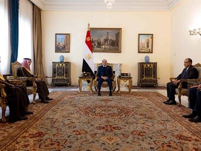 Arabia Saudí coordina con Egipto respuesta a conflictos