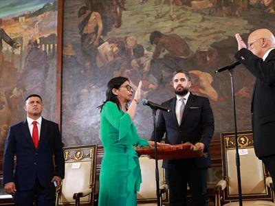 Delcy Rodríguez, La Mujer Que Sostiene Al Chavismo