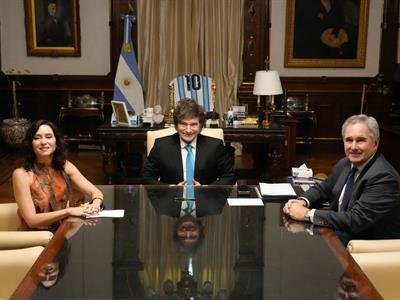 Milei y canciller se reúnen con Díaz Ayuso en Buenos Aires