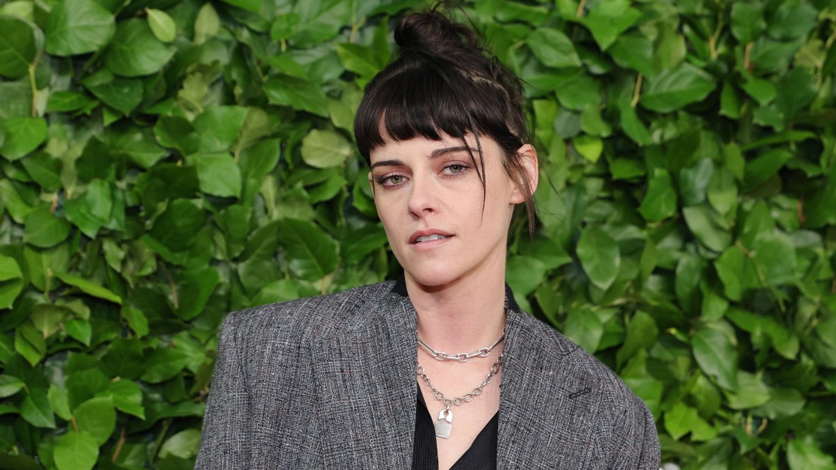 Análisis: Kristen Stewart, En Su Debut Como Directora: “La Película Habla De Cómo Recuperar Tu Cuerpo Y Tu Orgasmo”