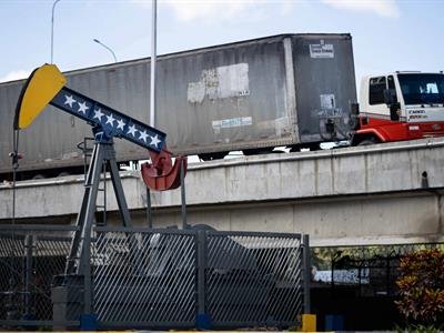 Trump traza un protectorado petrolero para Venezuela