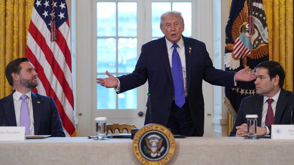 España duplica las compras de gas a EE UU en el primer año del regreso de Trump a la Casa Blanca