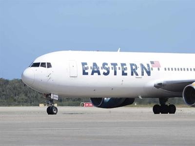 Venezuela recibe primer vuelo con migrantes tras caída de Maduro