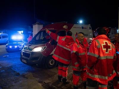 Aumentan a 39 los muertes en accidente de trenes en España