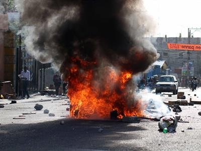 Breaking: Últimas Noticias: Protestas Y Bloqueos En Puerto Príncipe: Alix Didier Fils-Aimé Reaccio
