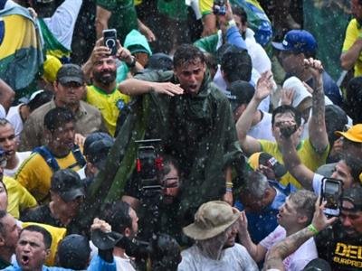 Información Exclusiva: Ocho Heridos Por Rayo Que Cayó Cerca De Seguidores De Bolsonaro