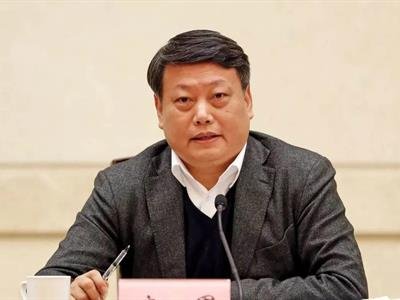 China: Tang Yijun condenado a prisión perpetua por corrupción