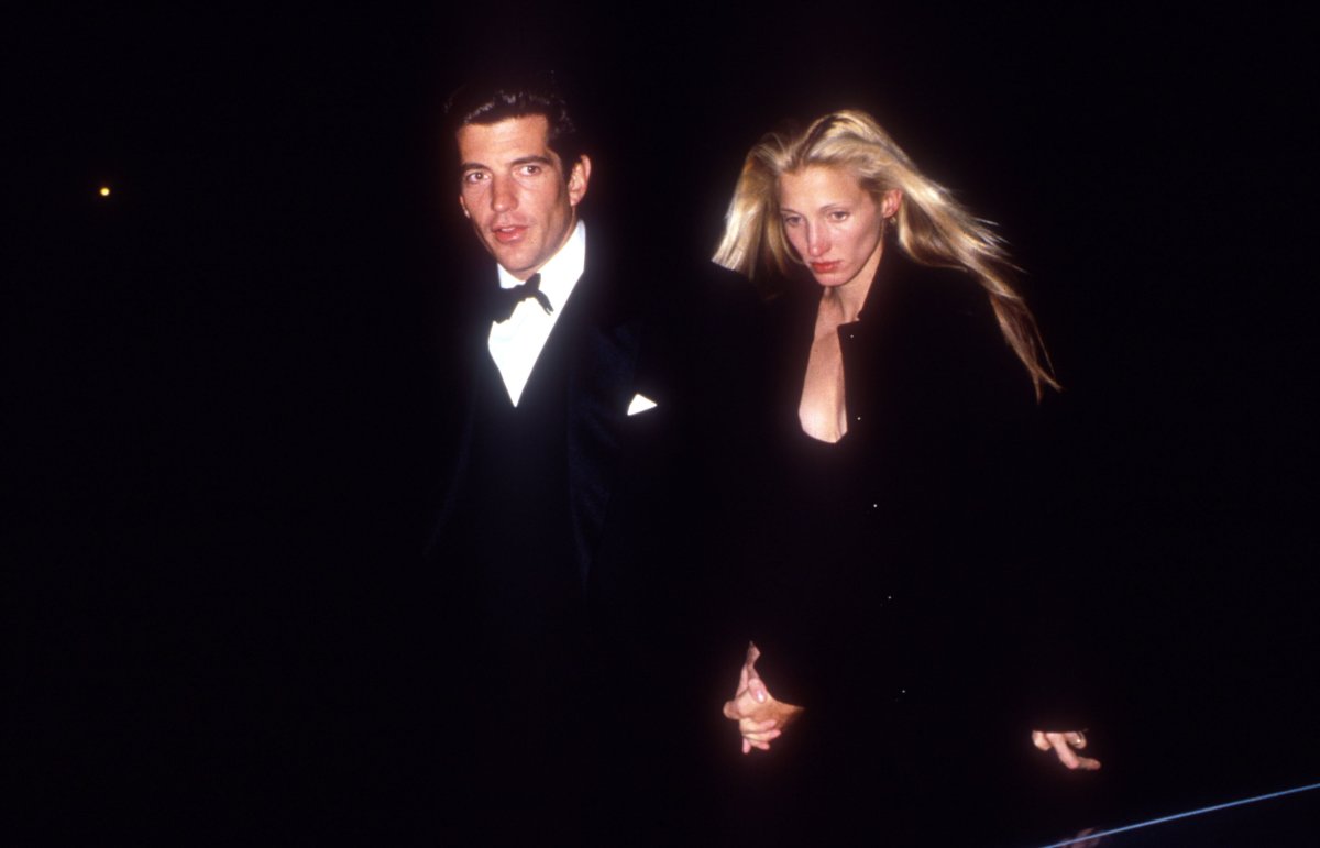 Se Confirma: “Hija, ¿Estás Segura De Dónde Te Metes?”: Cómo La Madre De Carolyn Bessette Desaprobó Esa Relación Y Acabó Denunciando A Los Kennedy