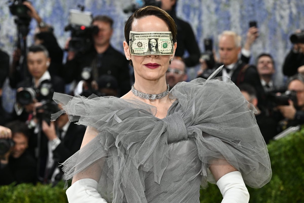 La gala de los ricos, la moda de los pobres