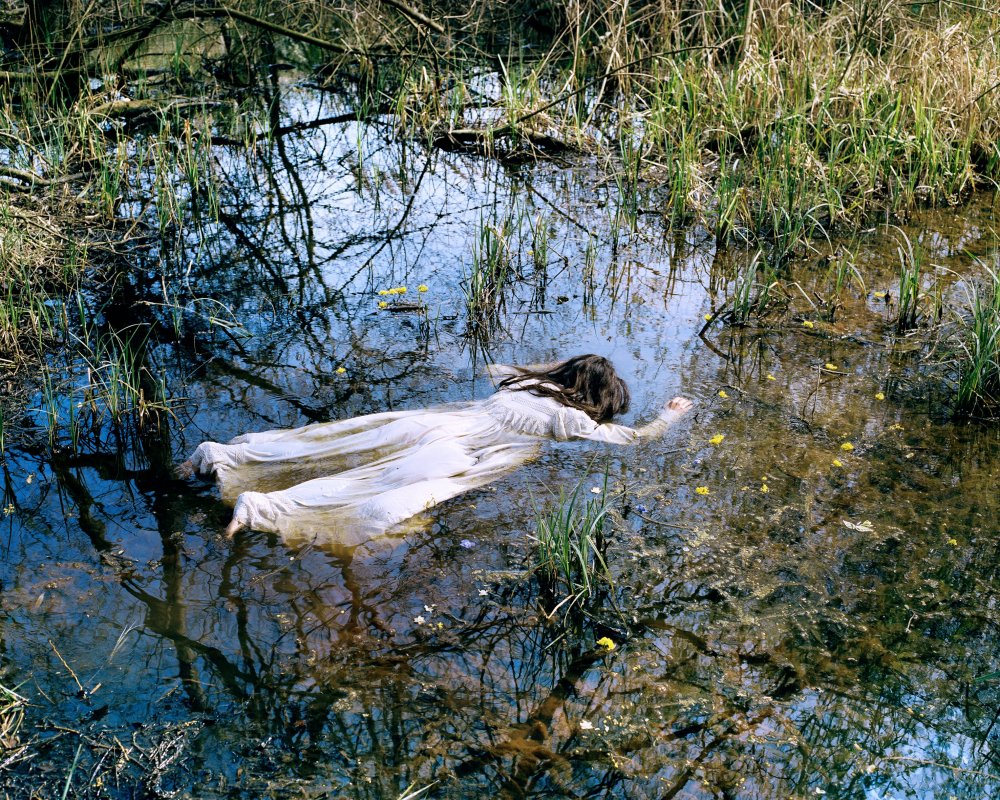 Bego Antón retrata la caza de brujas en el País Vasco: “Cualquier mujer podía ser acusada. Bajo tortura te obligaban a delatar a otras cinco”