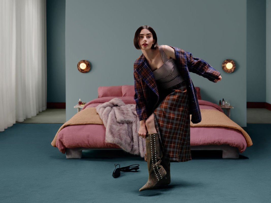 Actualidad: “¿Qué Me Pongo?”: Zalando Zanja Este Dilema Universal Aliándose Con Lily Collins Este Otoño