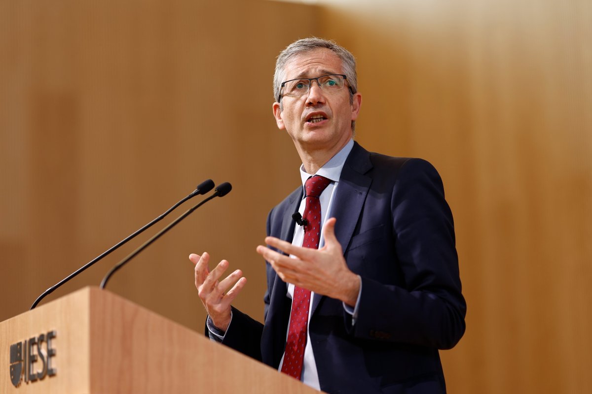 Pedro Sánchez da su respaldo a la candidatura de Pablo Hernández de Cos para presidir el Banco Central Europeo