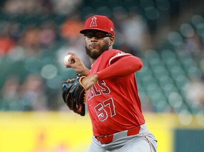 MLB: Ureña cierra un año para recordar en su debut con los Angelinos