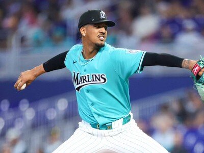 Eury Pérez domina a los Braves y completa su primer juego