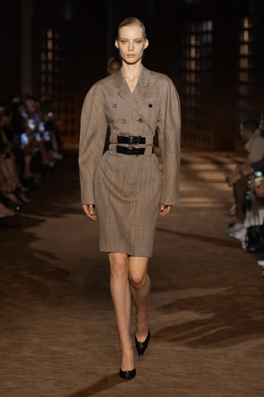 Ferragamo, sensualidad a flor de piel