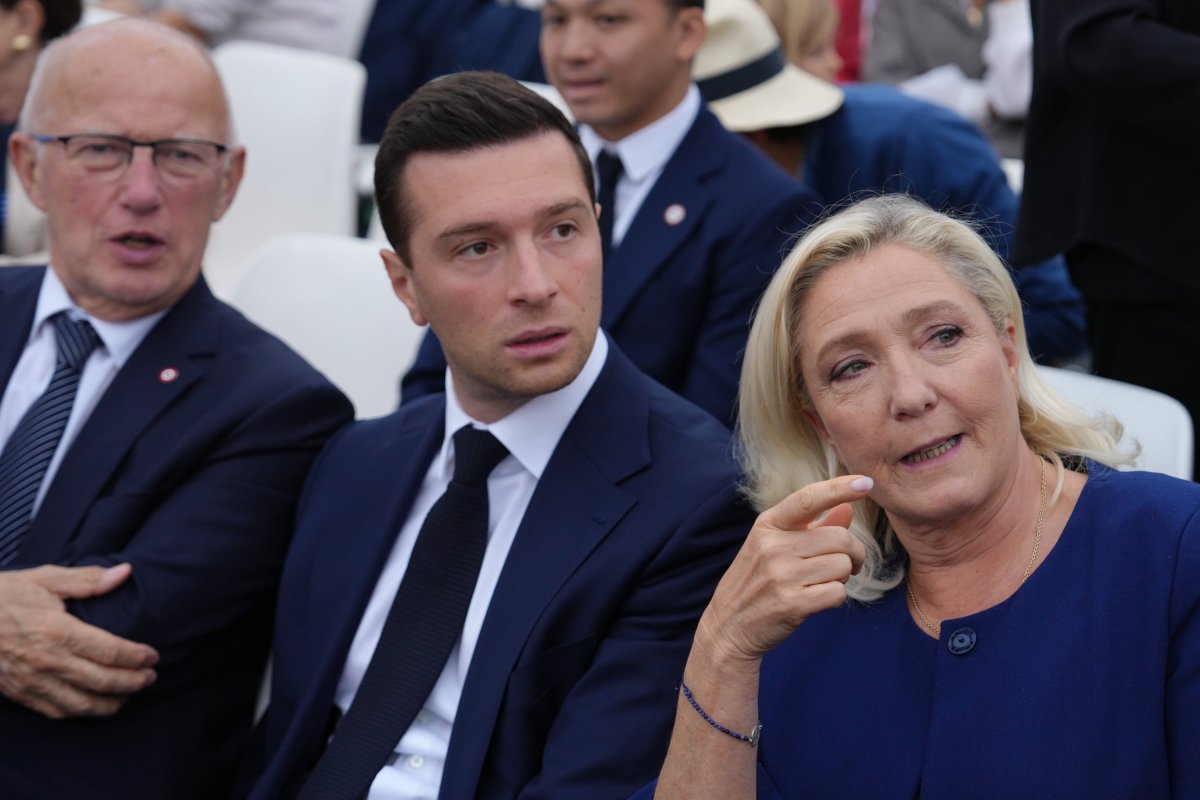 La ultraderecha francesa de Le Pen consolida en el Senado su avance electoral