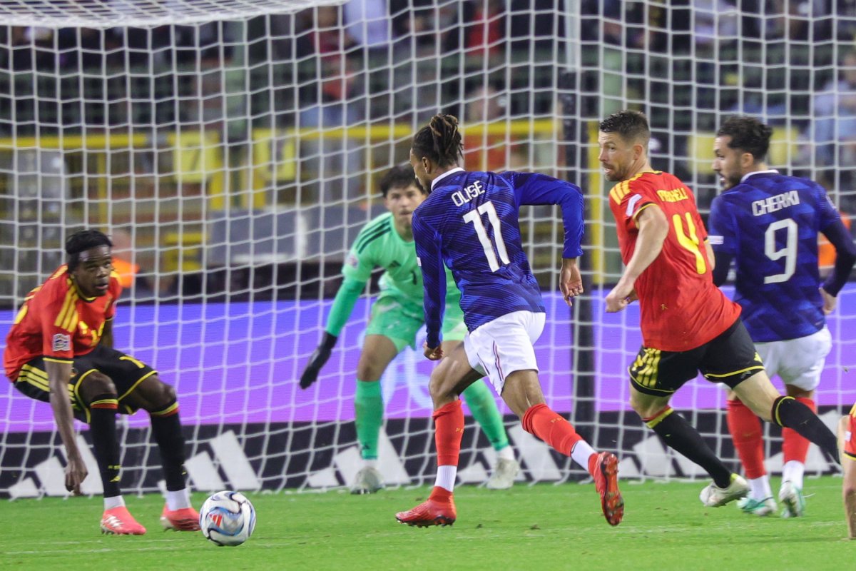Olise desenreda un mal partido de Francia ante Bélgica