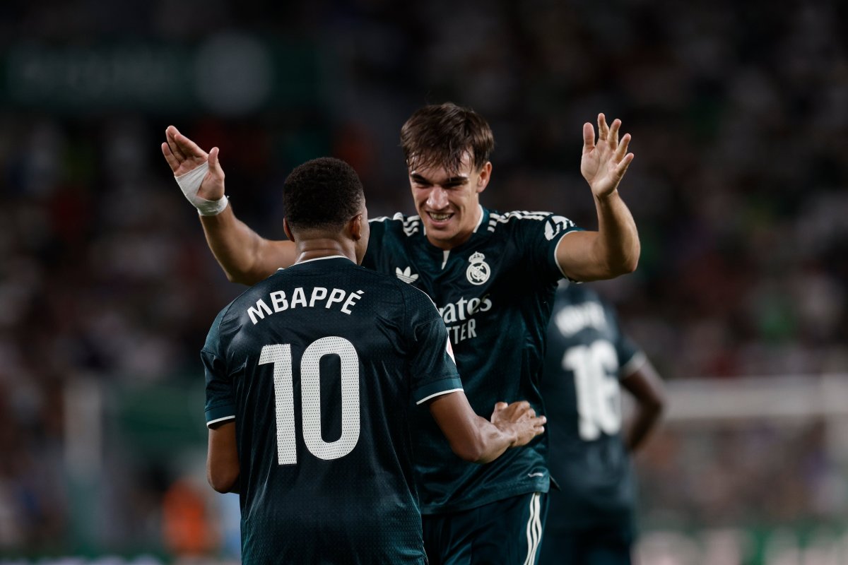 Carlos Espí sustituye a Ferran Torres en la selección española