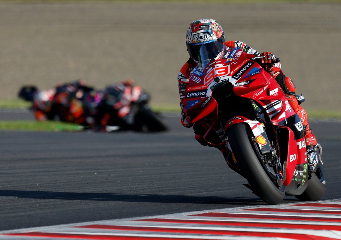 Marc Márquez borda un plan perfecto y gana a Martín en el GP de Japón