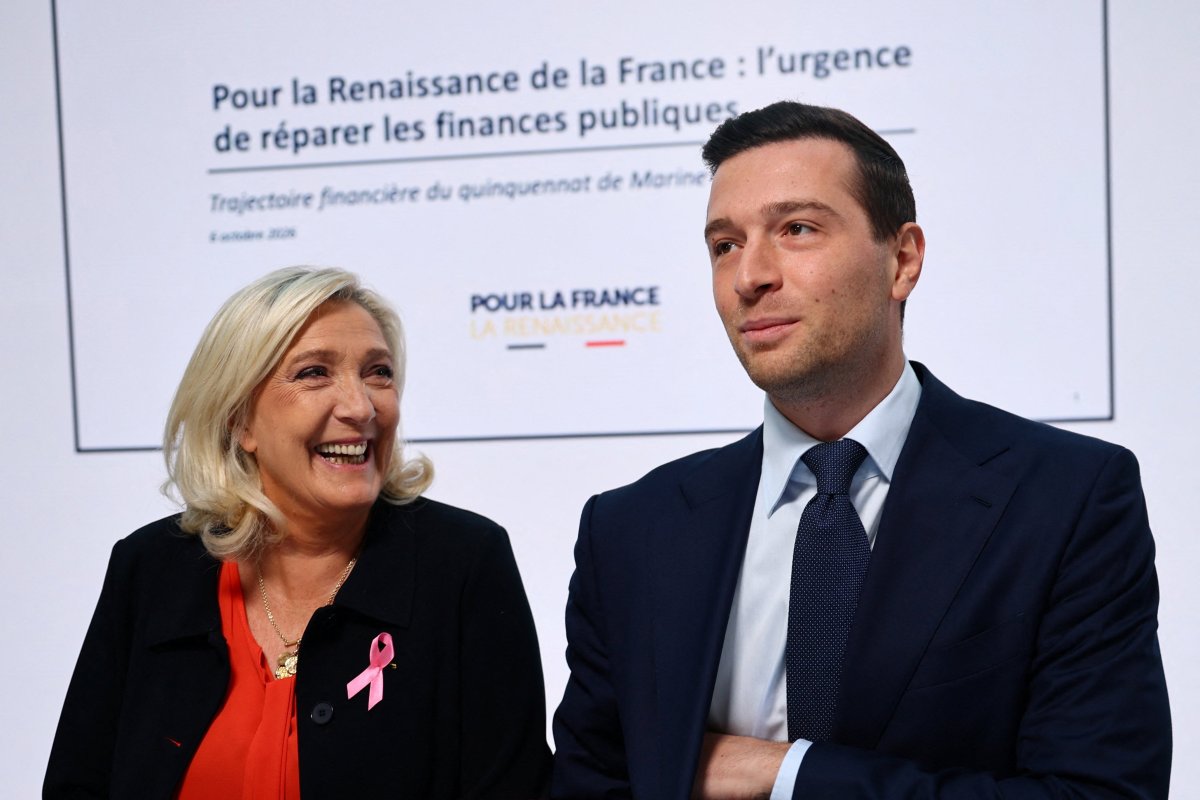 La ultraderecha promete un tijeretazo de 140.000 millones en Francia si gobierna