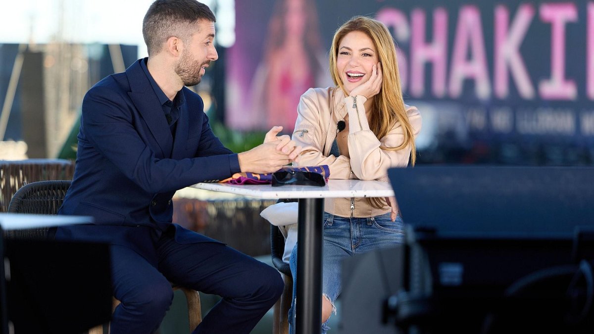 Shakira protagoniza la entrevista más breve, incómoda y extraña de ‘La revuelta’