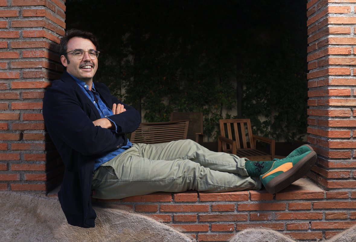 Carlos García Miranda revive clásicos juveniles como ‘Física o química’: “Los adolescentes tienen un móvil para todas sus preguntas, pero no siempre da la mejor respuesta”