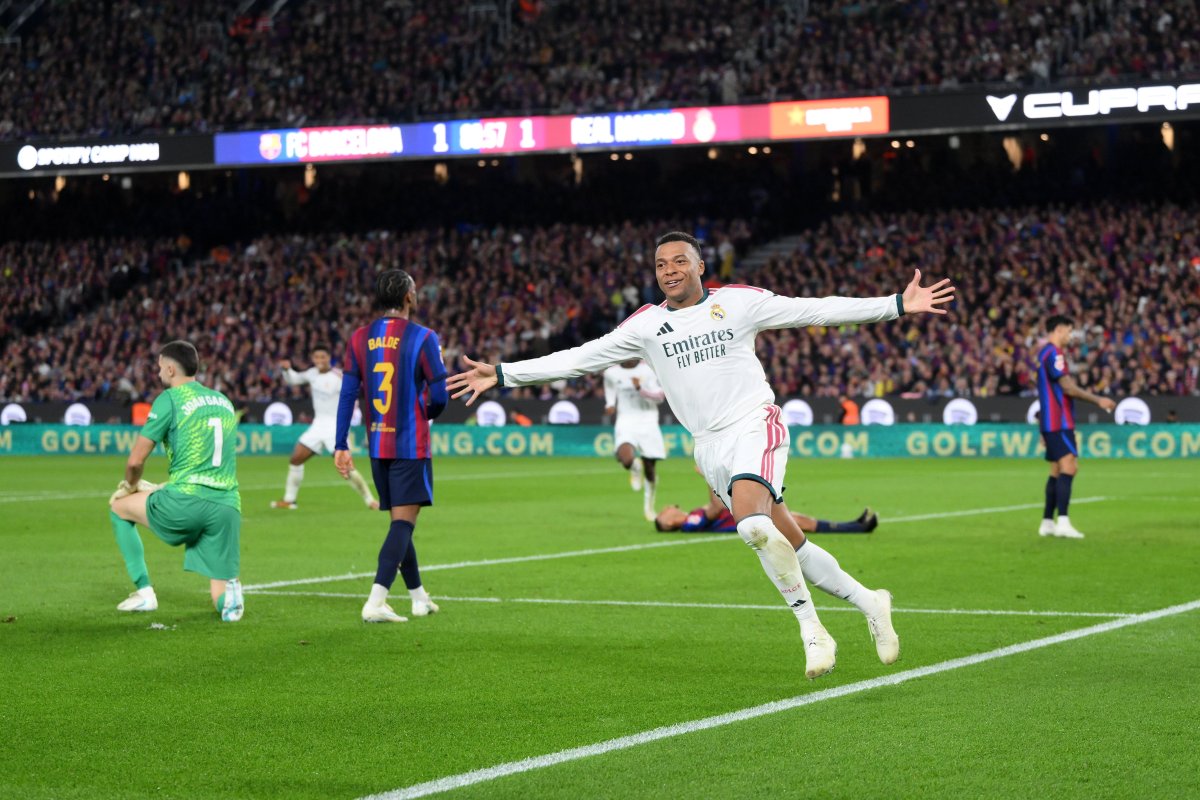 El mejor Real Madrid nace en el Camp Nou y tumba al Barcelona con un doblete de Mbappé