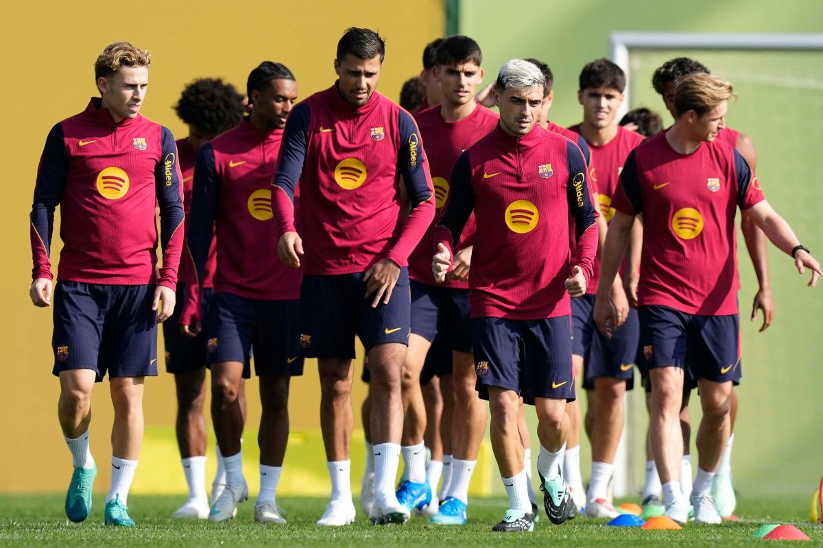 Barcelona - Alavés en directo | De Jong hará de central y debuta Brian Fariñas en el lateral